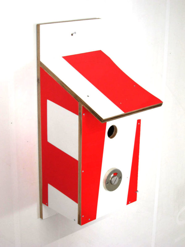 Billbirdhouse White & Red recycle design